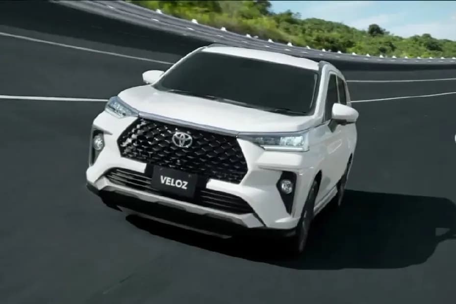 Toyota Veloz Left Side Front View Toyota Veloz Left Side Front View